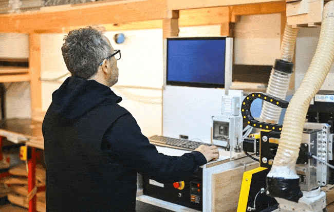 31cnc-artisan.gif