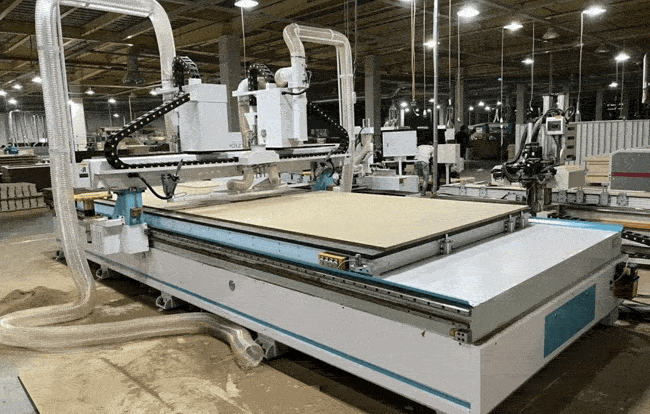 01cnc-monde.gif